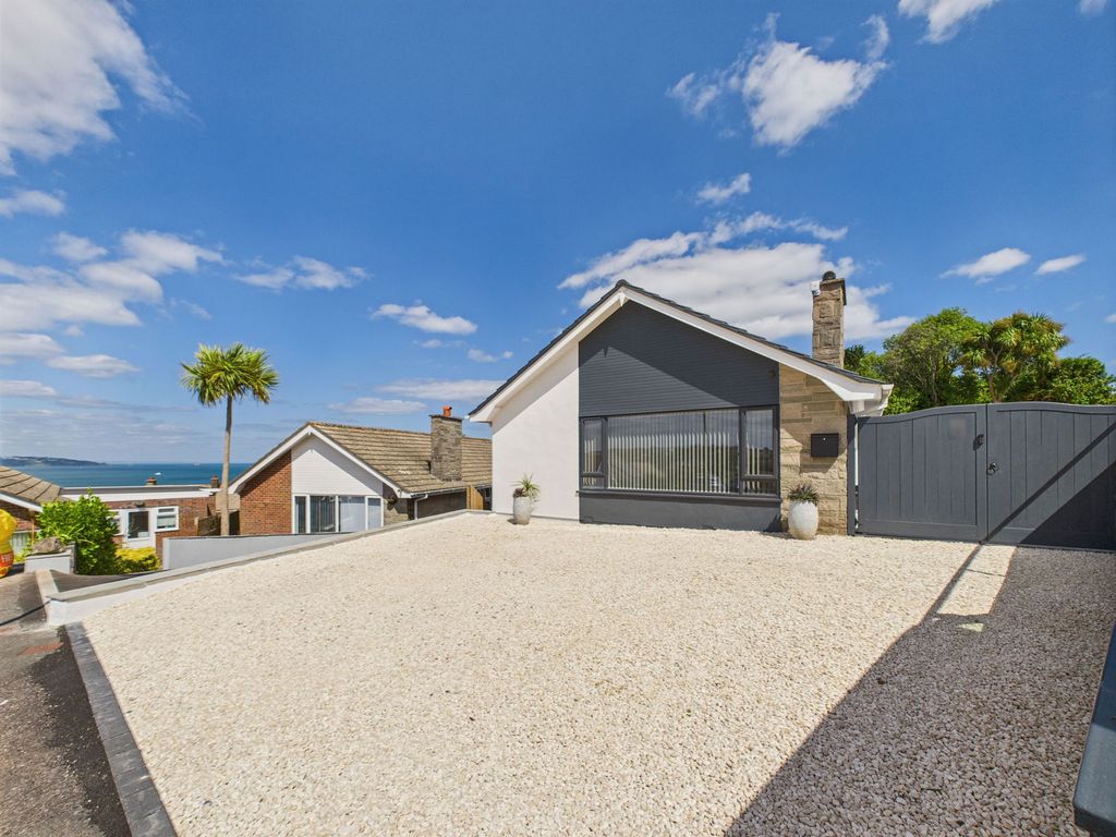 Property photo 1 of 27