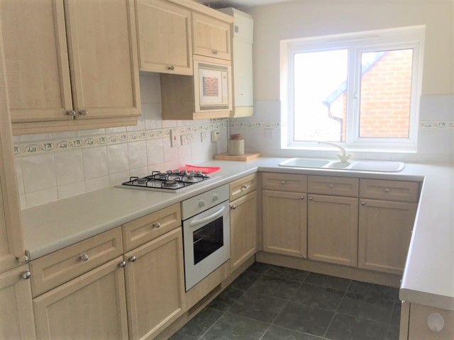 Property photo 2 of 13 Kitchen