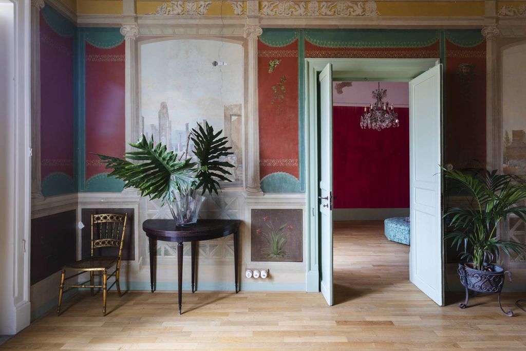 Property photo 1 of 25