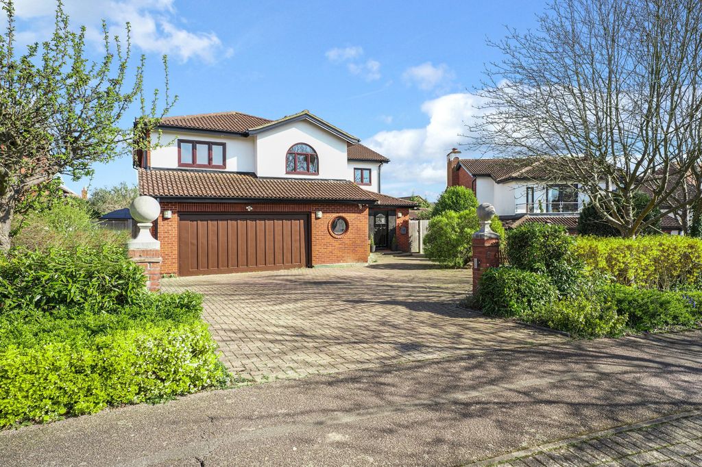 Property photo 1 of 21