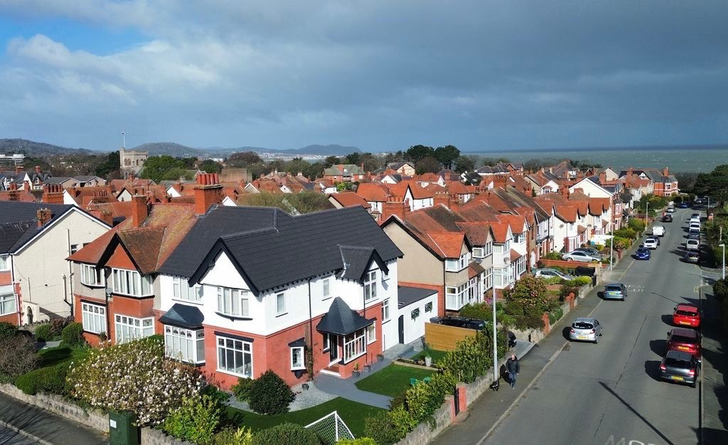 Property photo 2 of 34 Photo 1