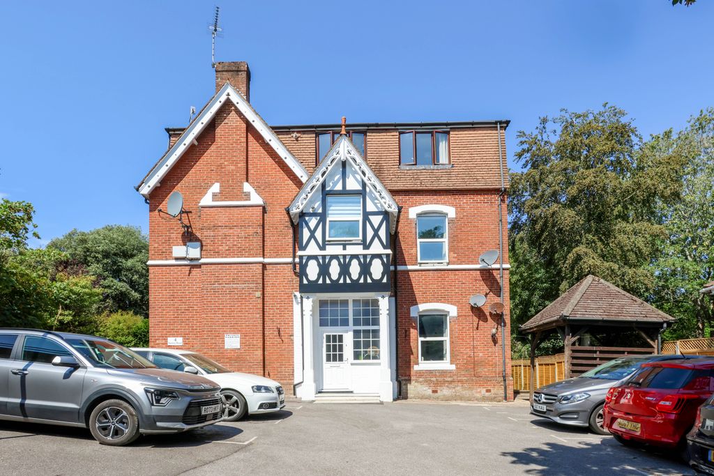 Property photo 1 of 15 333A6817