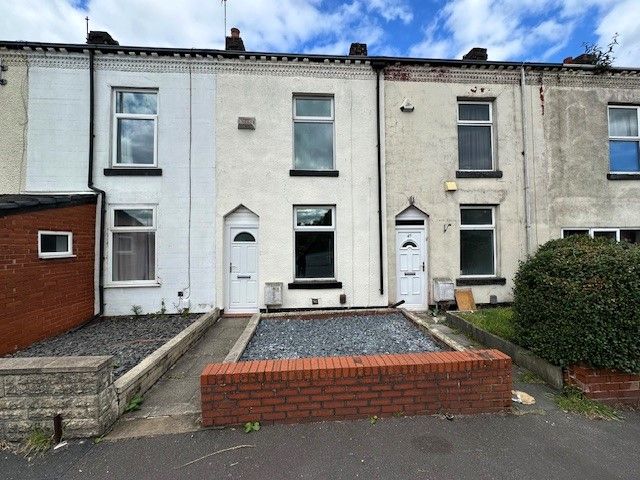 Property photo 1 of 12 External Front