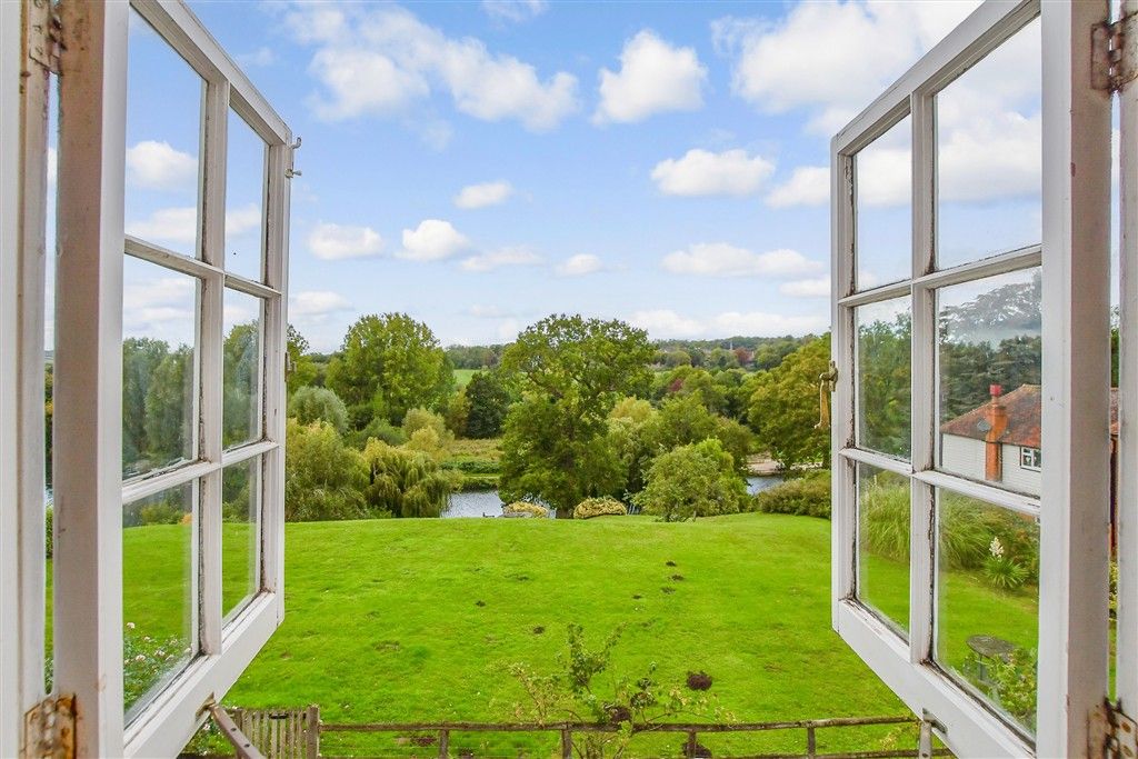 Property photo 1 of 14 External Lifestyle Photograph