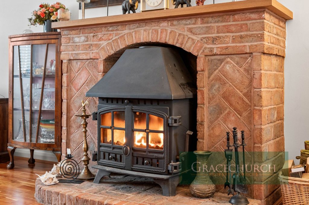 Property photo 3 of 25 Log Burner