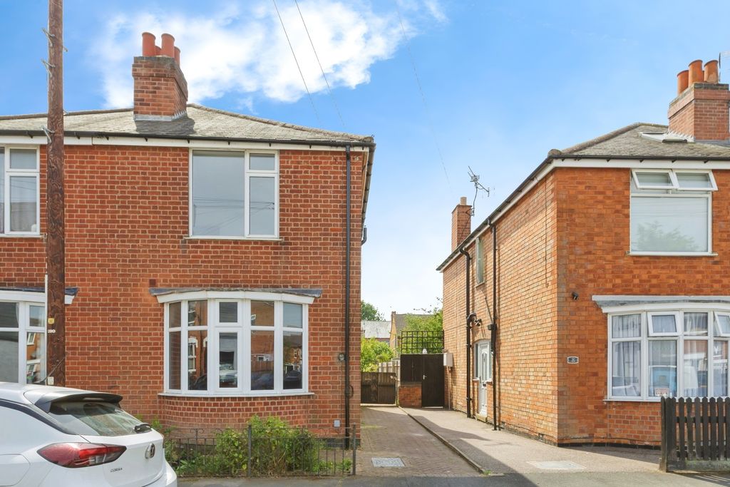 Property photo 1 of 17 Photo