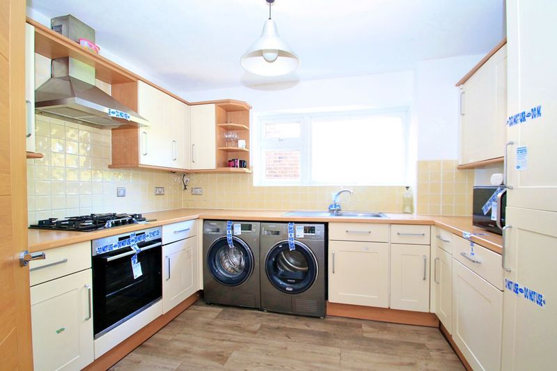 Property photo 2 of 11 Photo 2