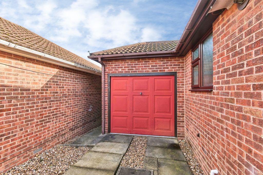 Property photo 3 of 18