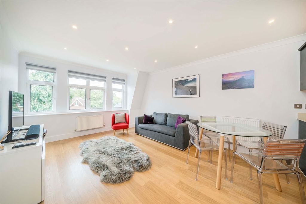 Property photo 2 of 5