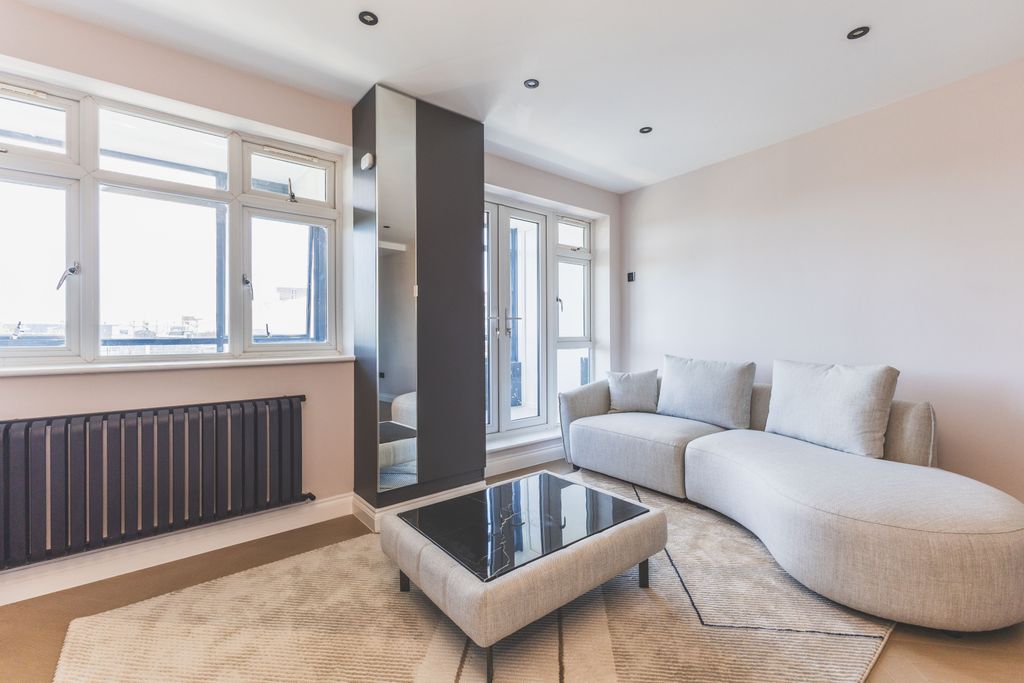 Property photo 2 of 10 6C9A5648