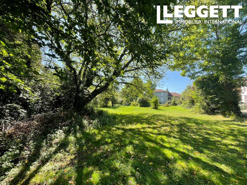 Property photo 2 of 10
