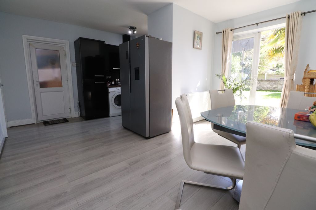 Property photo 3 of 13 Photo 12