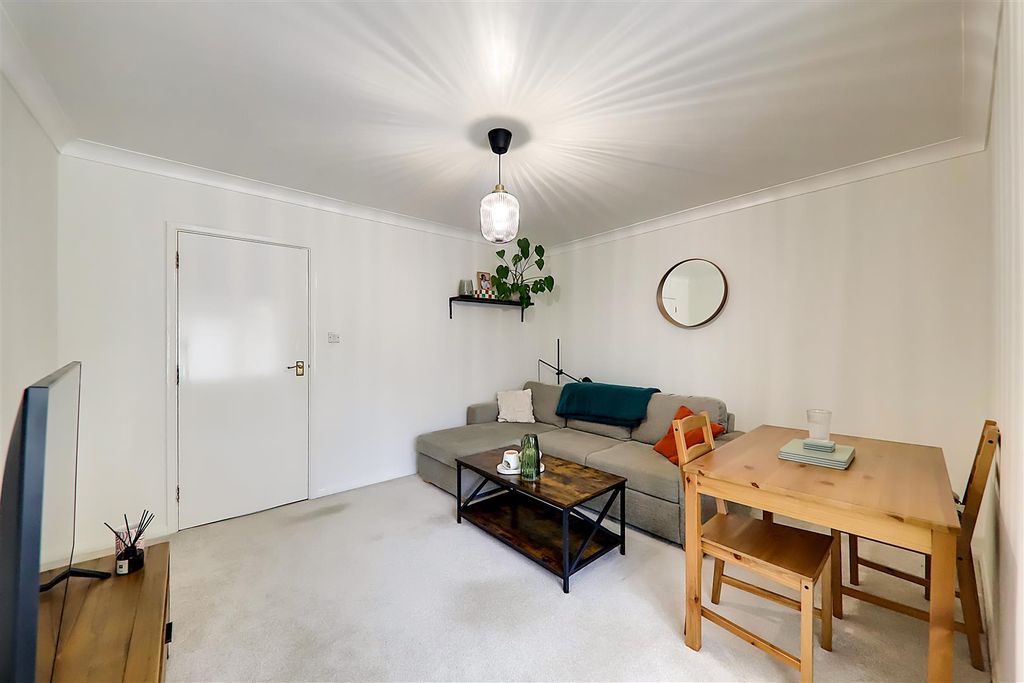 Property photo 3 of 12 Img_6712-Img_6714.Jpg