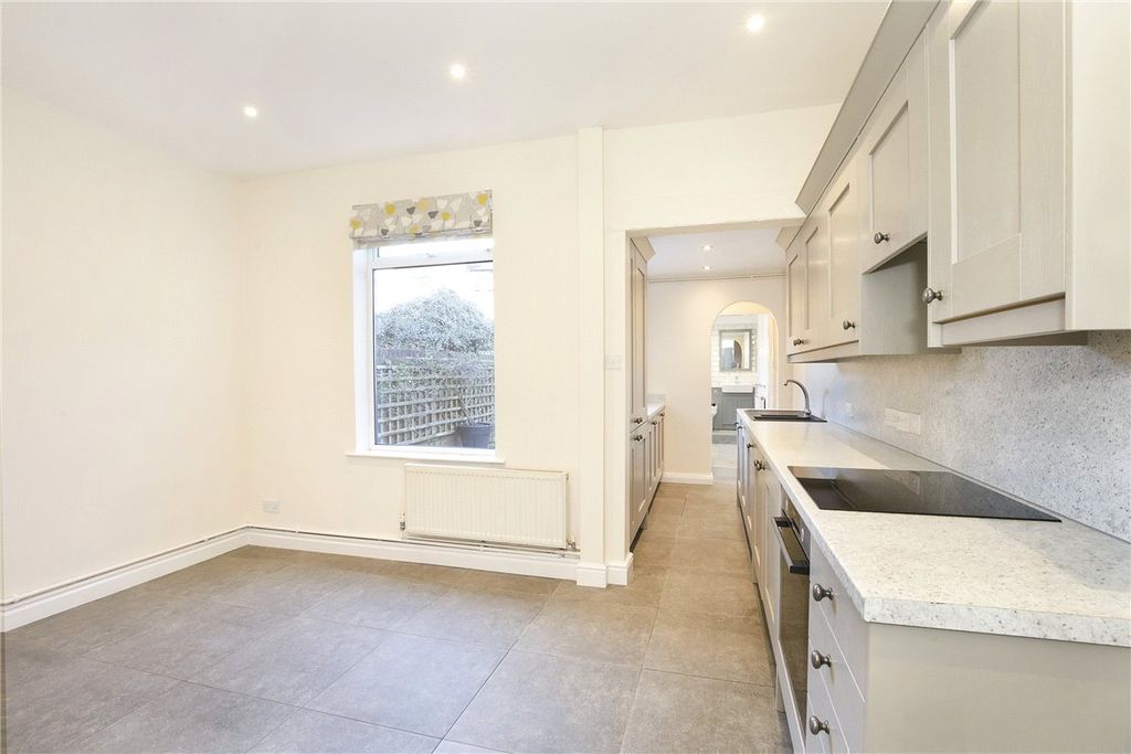 Property photo 2 of 11 Picture No. 11