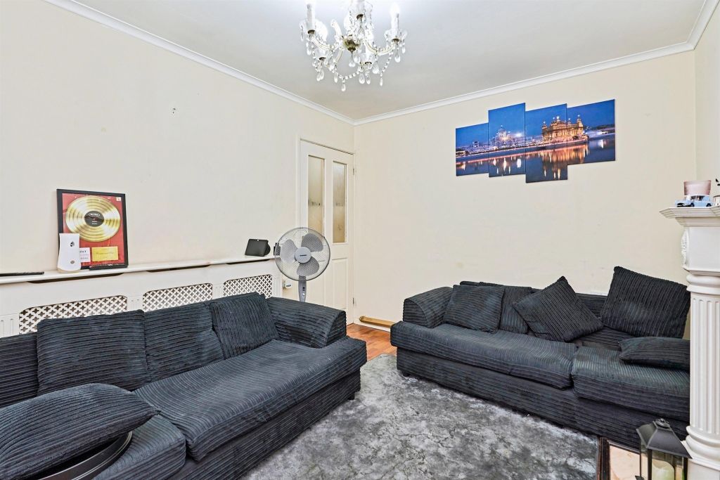 Property photo 2 of 14