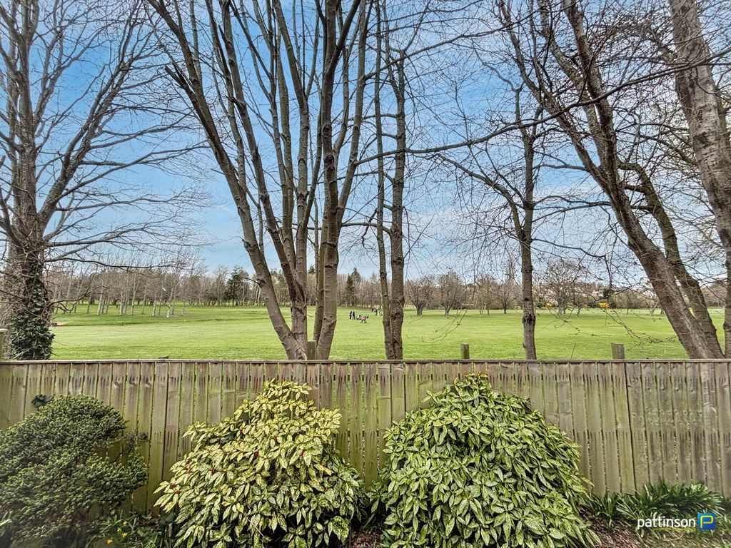 Property photo 2 of 22