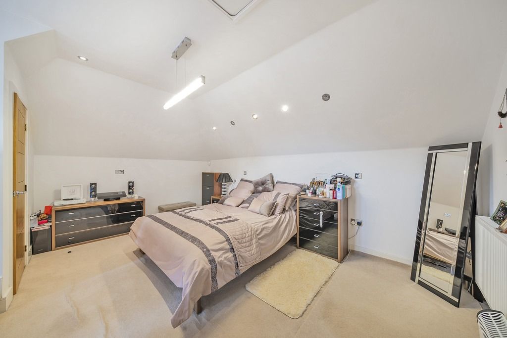 Property photo 3 of 24 4126143