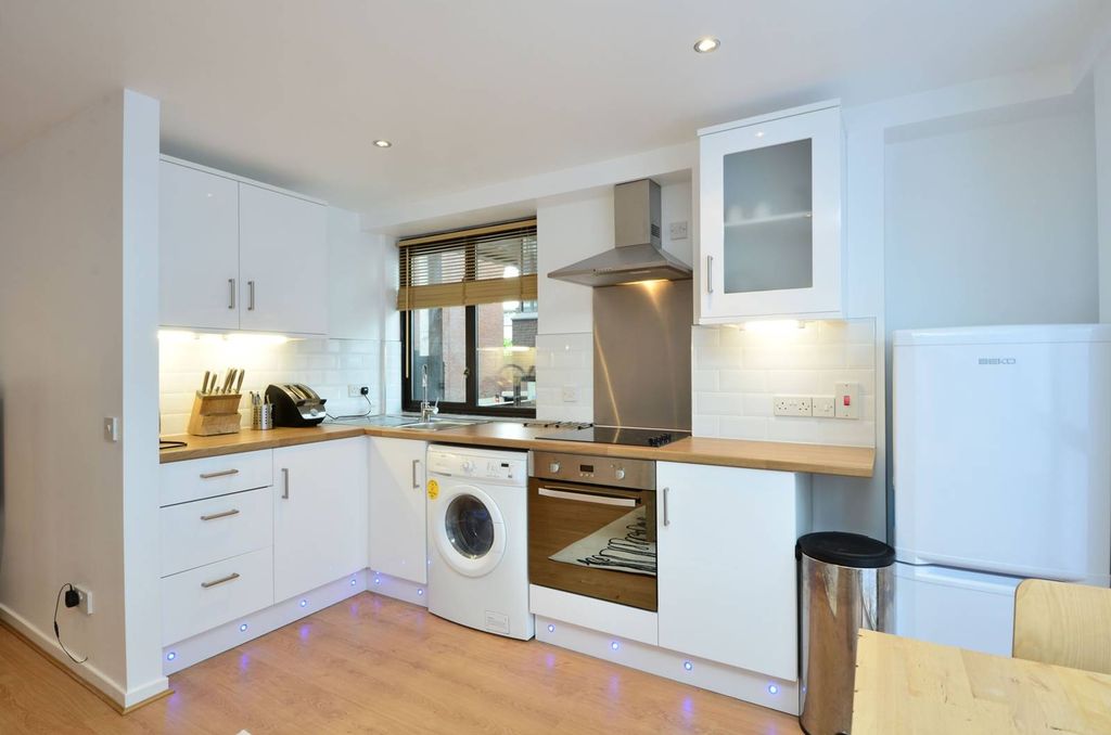 Property photo 2 of 5