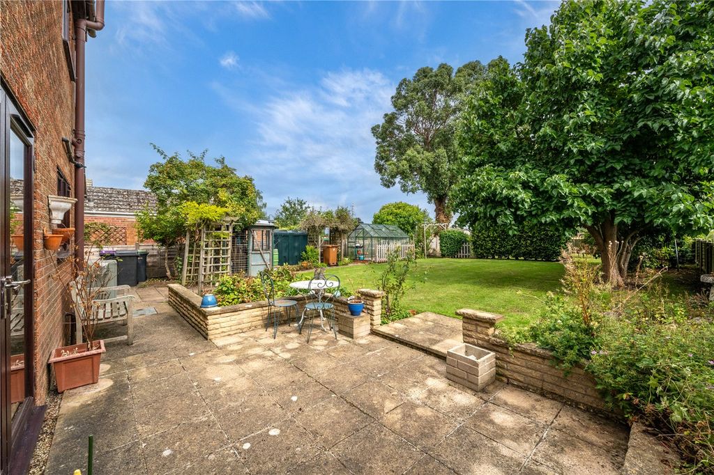 Property photo 2 of 17 Picture No. 04