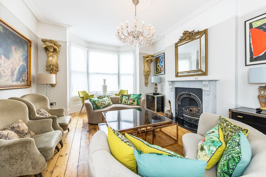 Property photo 2 of 22