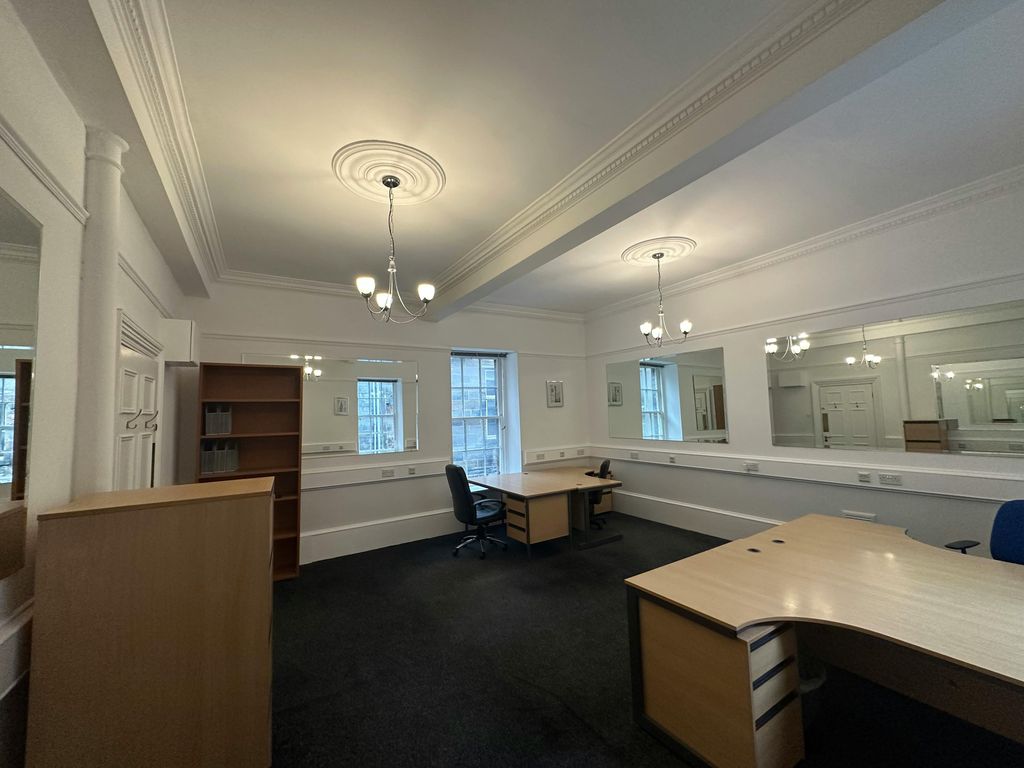 Property photo 3 of 17 Suite 2-22 9D.Jpg