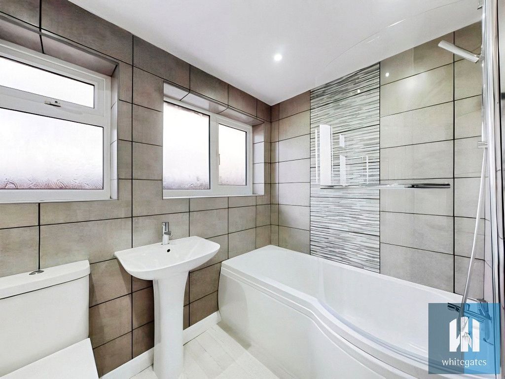 Property photo 3 of 12 Picture No. 10