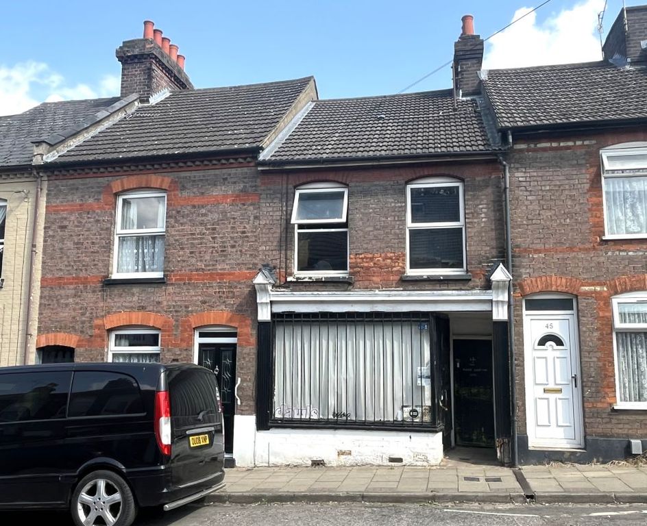 Property photo 1 of 1