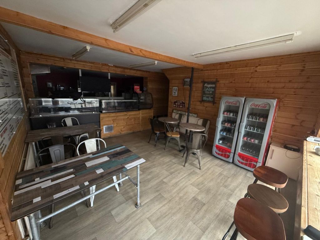 Property photo 2 of 3