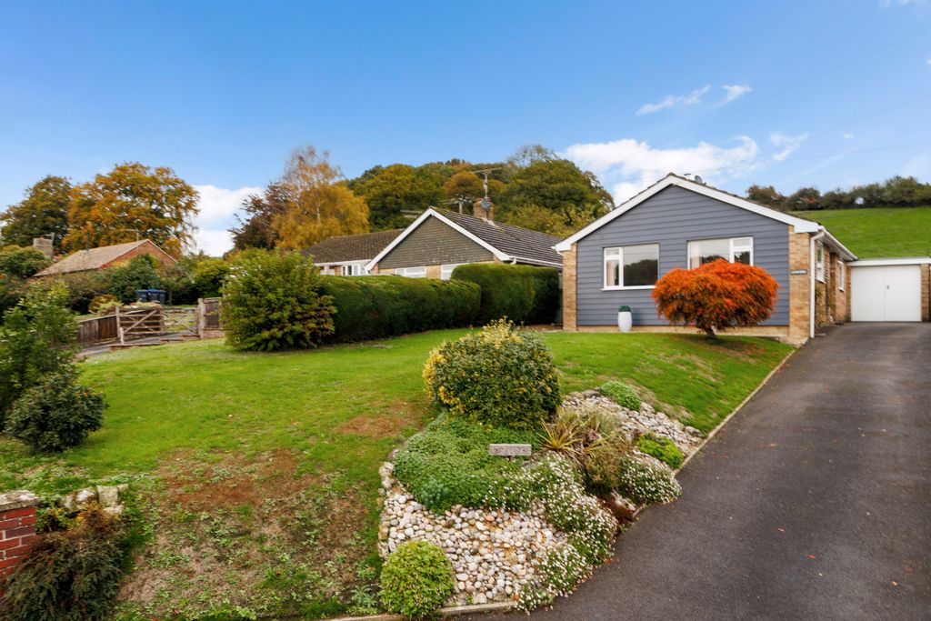 Property photo 2 of 13