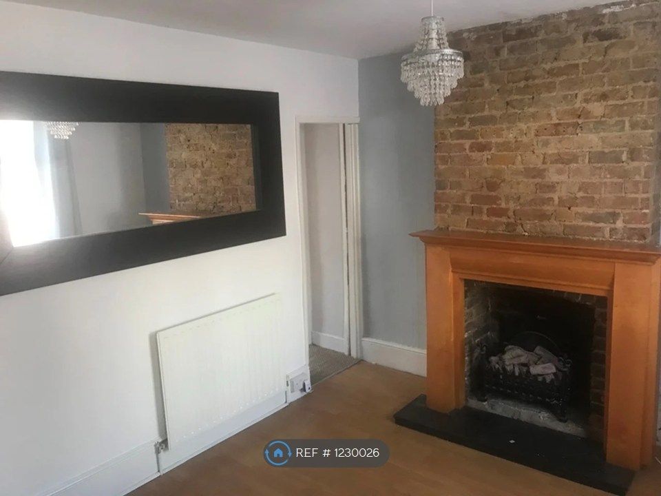 Property photo 3 of 23