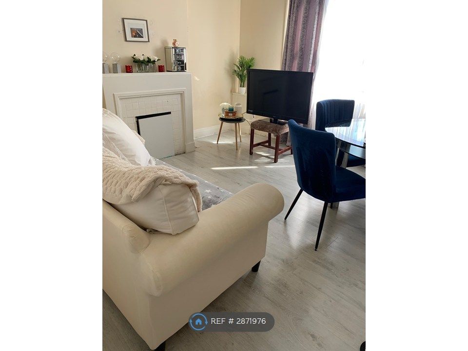 Property photo 1 of 4