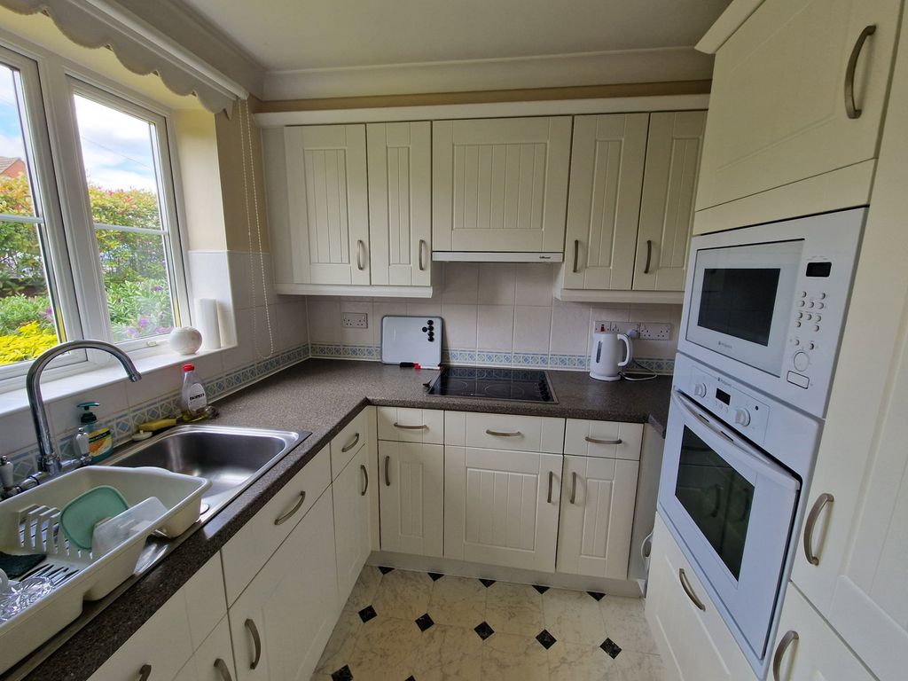 Property photo 3 of 13