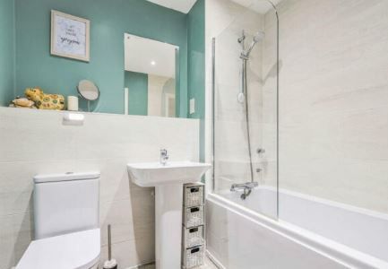 Property photo 3 of 6 Bathroom