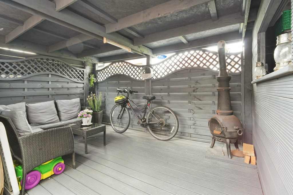 Property photo 2 of 20 Photo #2