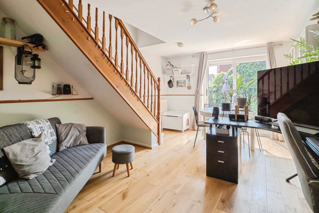 Property photo 2 of 17
