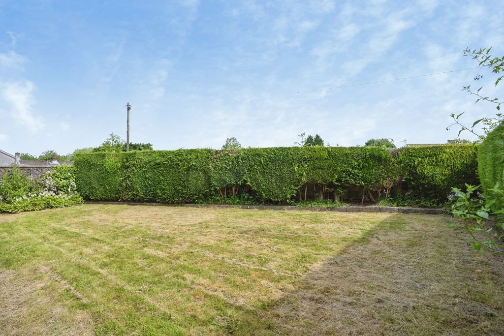 Property photo 3 of 18 Pbox-Img.Jpg