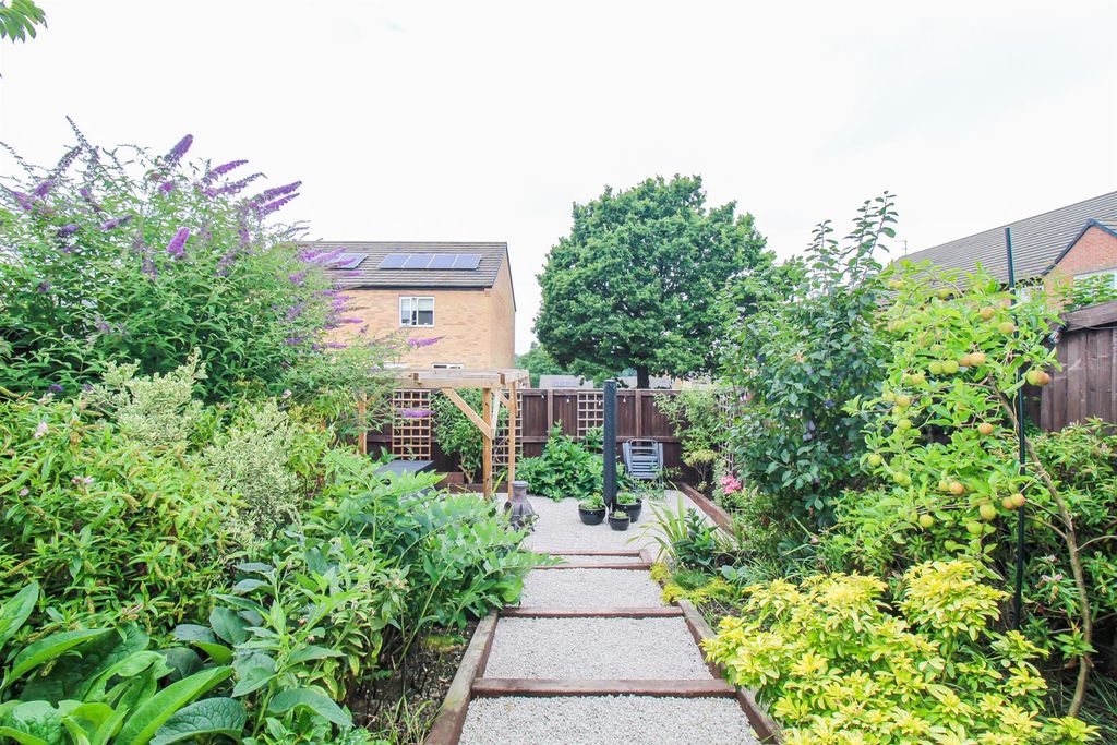 Property photo 3 of 13 Outside