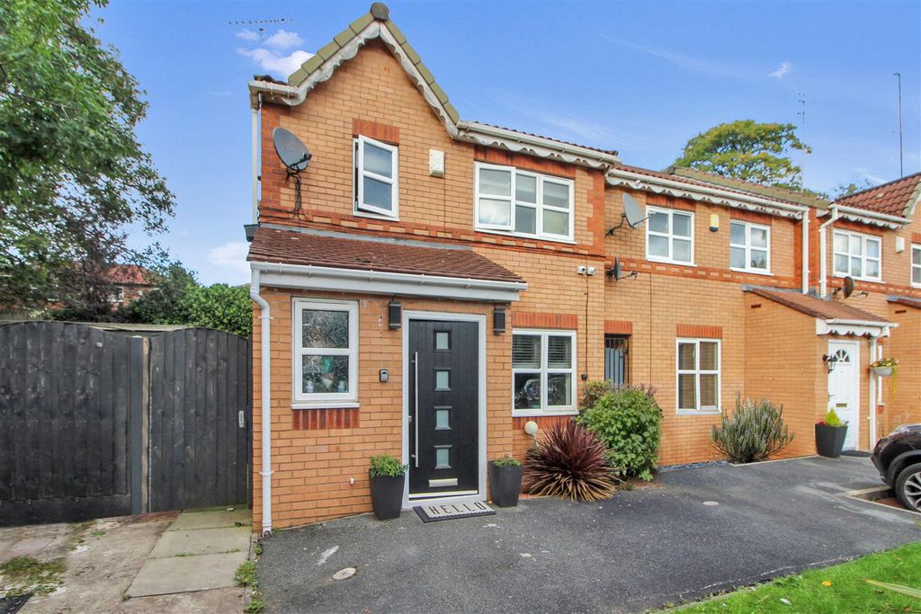 Property photo 1 of 13 Front Exterior