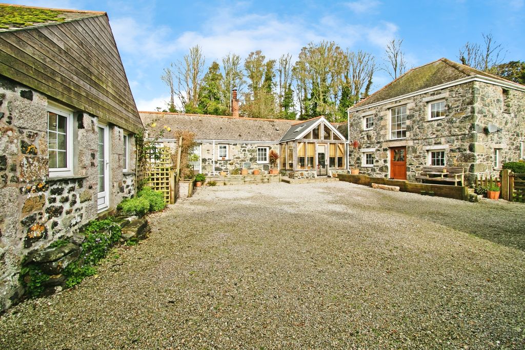 Property photo 1 of 22