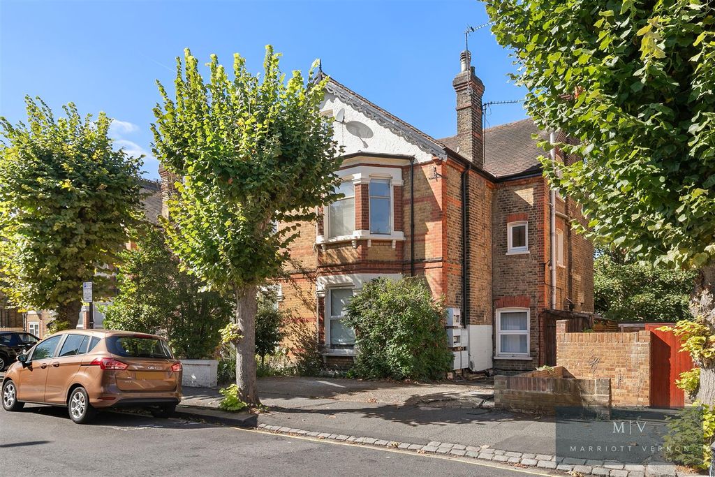 Property photo 1 of 20 Dornton Road 26 F2 MV-18.Jpg