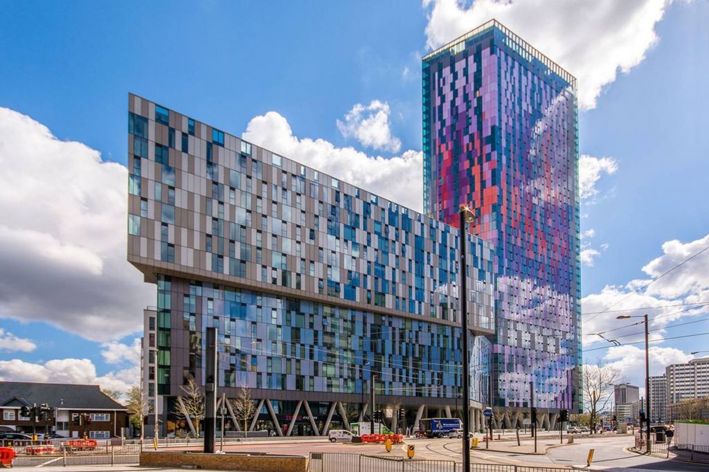 Property photo 1 of 10