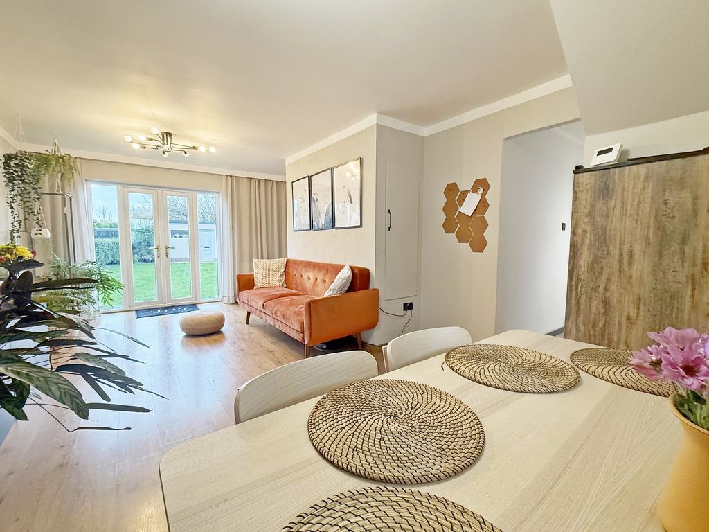 Property photo 2 of 33 Lounge-Diner