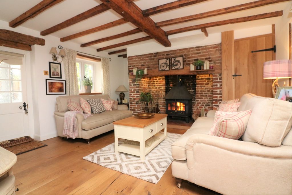 Property photo 2 of 18 2191502