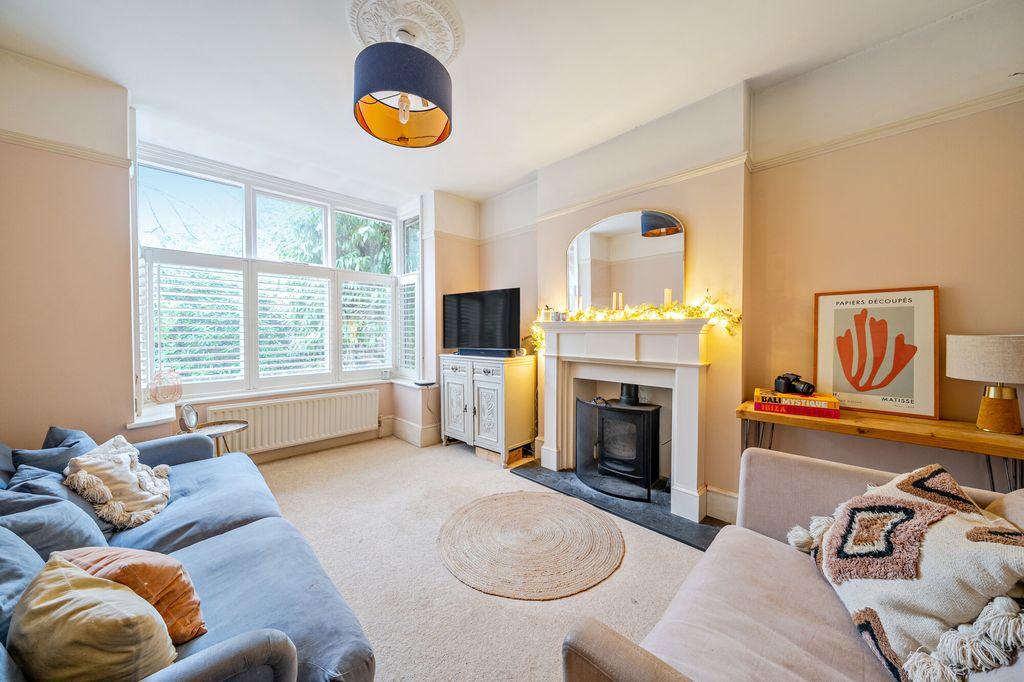 Property photo 3 of 14