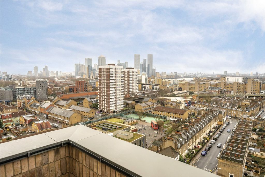 Property photo 3 of 16 Balcony/View