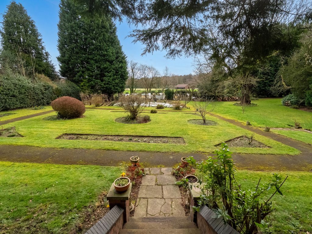 Property photo 2 of 50