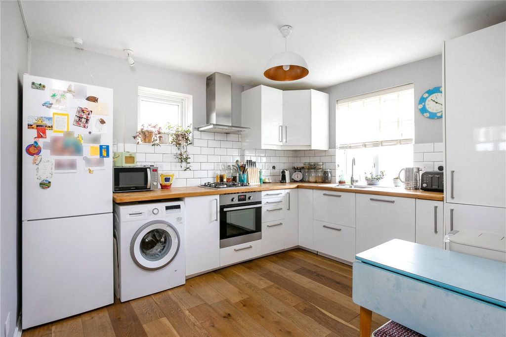 Property photo 2 of 12 Picture No. 02