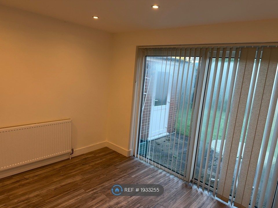 Property photo 3 of 24