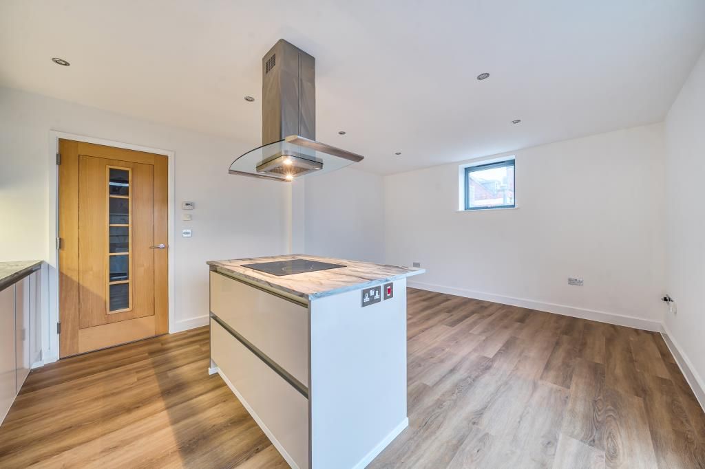 Property photo 3 of 19 Living/Kitchen