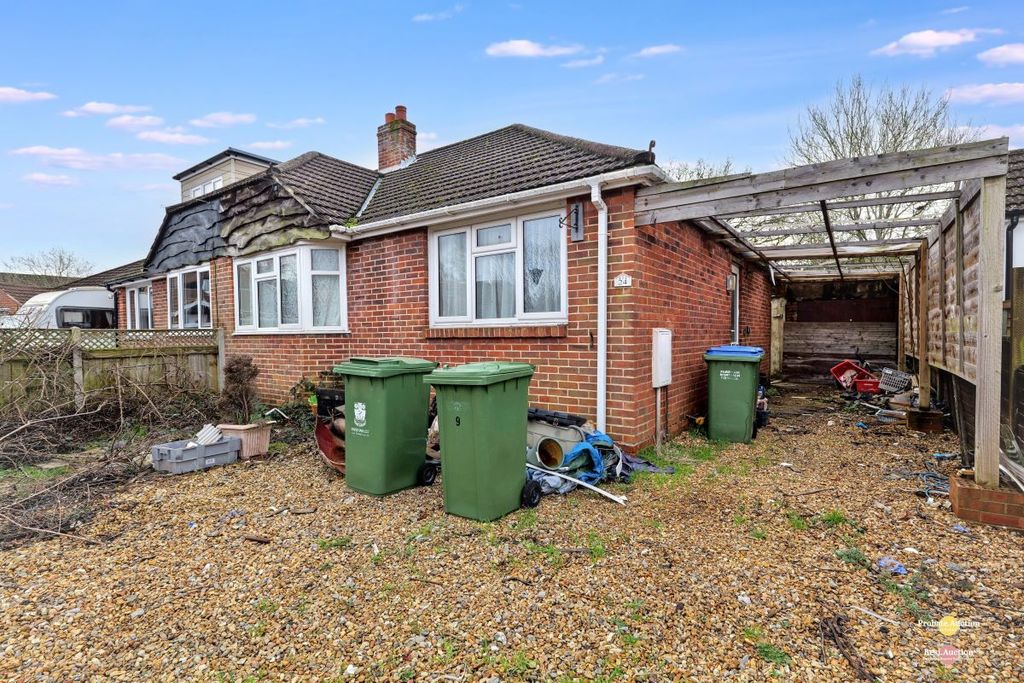 Property photo 2 of 16